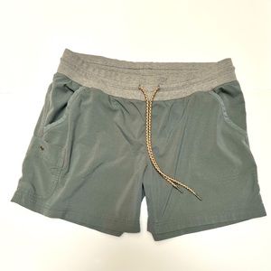 Columbia drawstring shorts